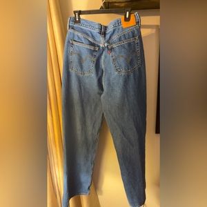 Levi’s Premium High Loose 32x33